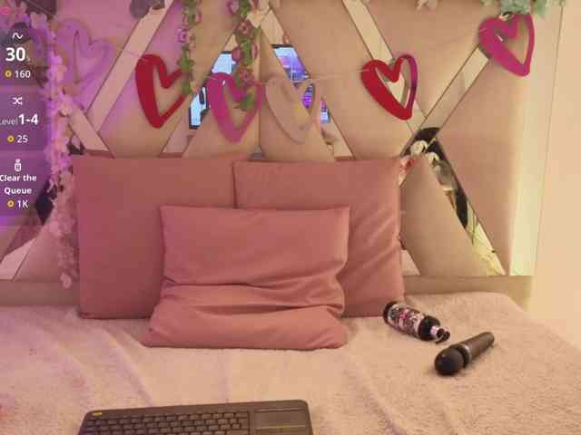 ZURY-TAY webcam