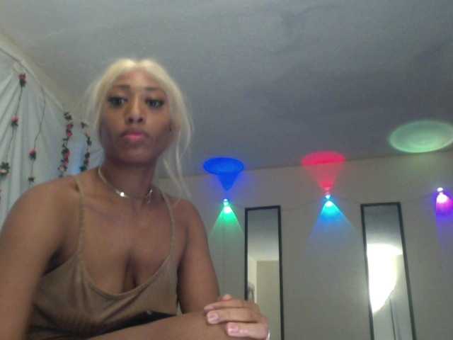 TheGirlNextDoor webcam