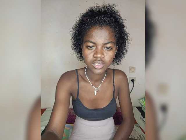 BlackGirl95 webcam
