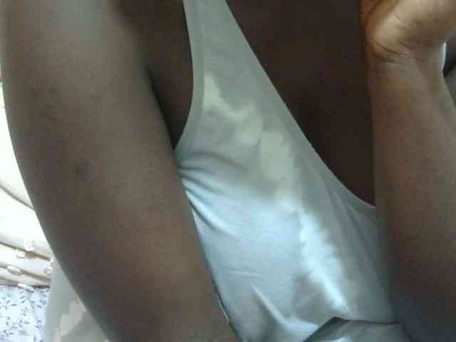 pretty-lioness webcam