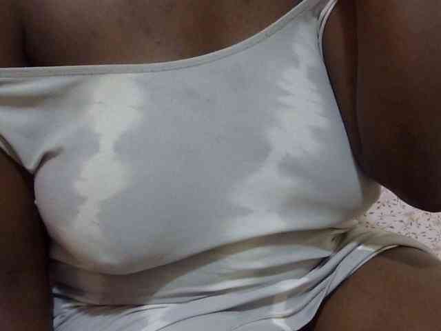 pretty-lioness webcam