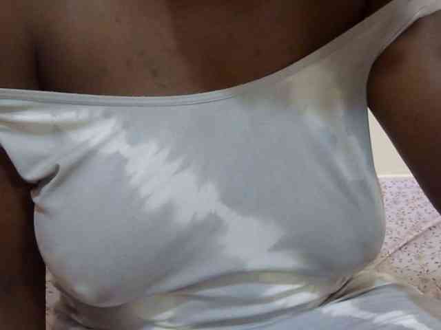 pretty-lioness webcam