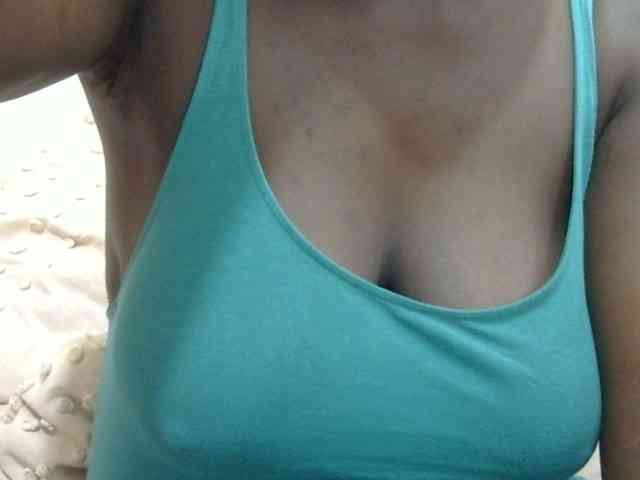 pretty-lioness webcam