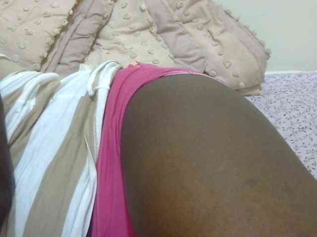 pretty-lioness webcam