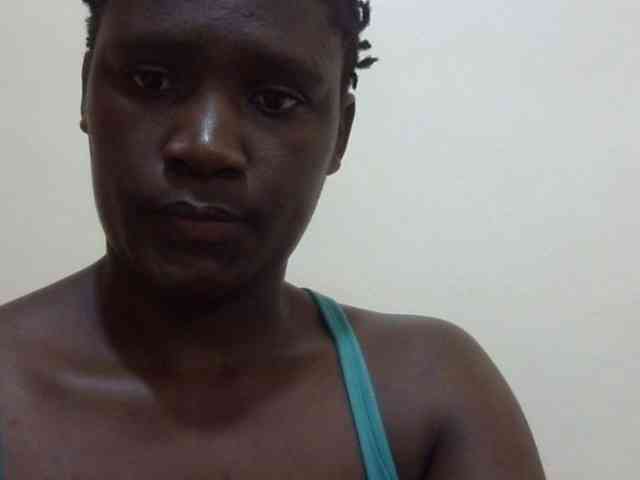 pretty-lioness webcam