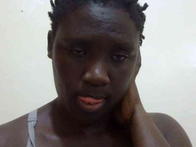 pretty-lioness webcam