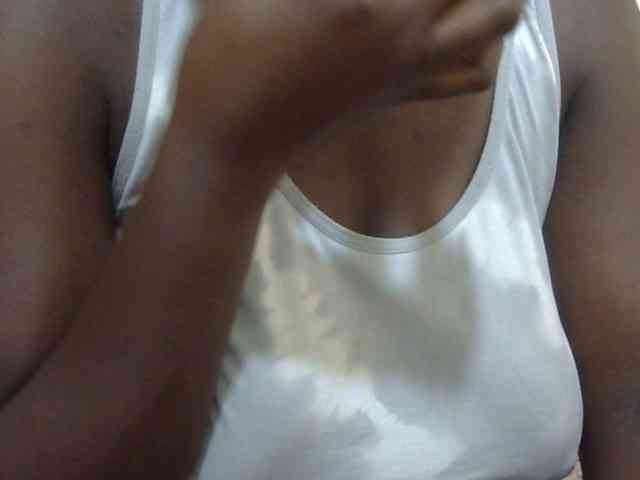 pretty-lioness webcam