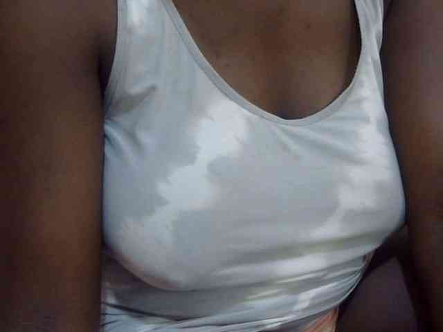 pretty-lioness webcam