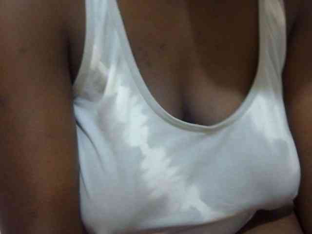 pretty-lioness webcam