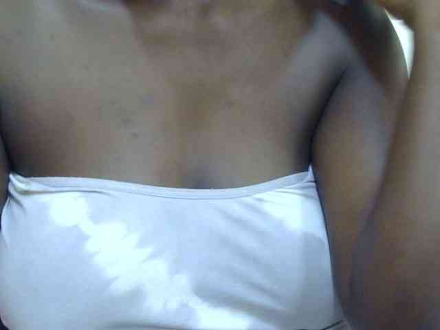 pretty-lioness webcam