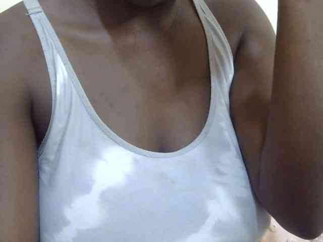 pretty-lioness webcam