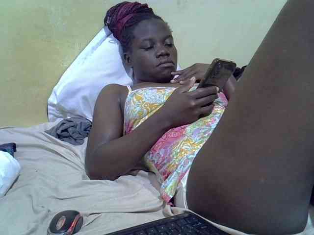 Pretty-doll webcam
