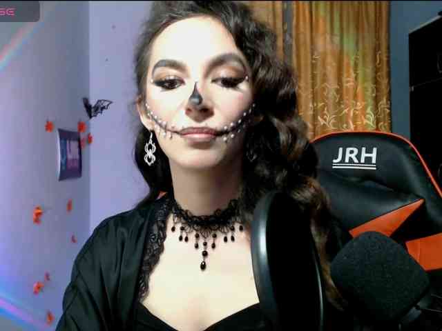 bellaqueen0701 webcam