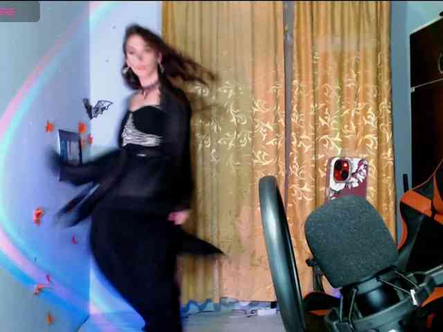 bellaqueen0701 webcam