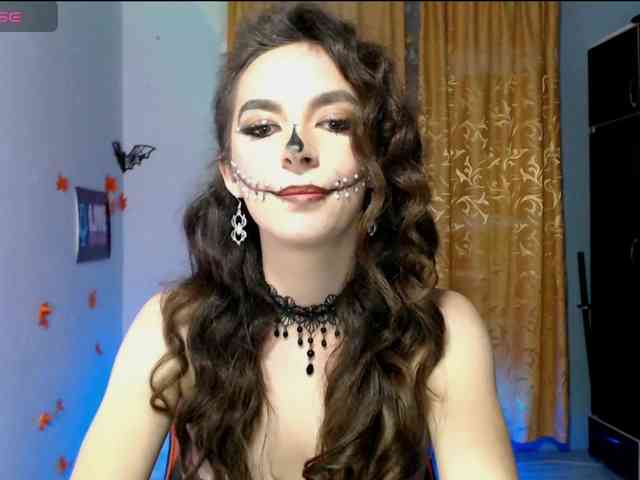 bellaqueen0701 webcam