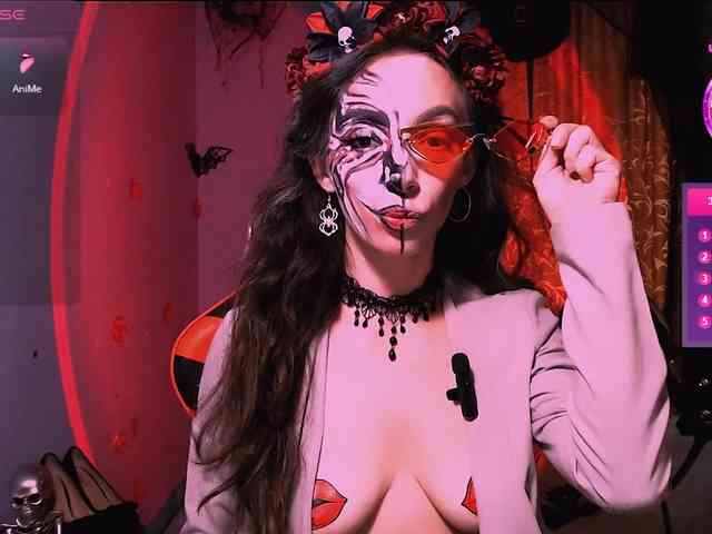 bellaqueen0701 webcam