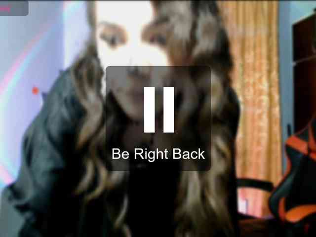 bellaqueen0701 webcam