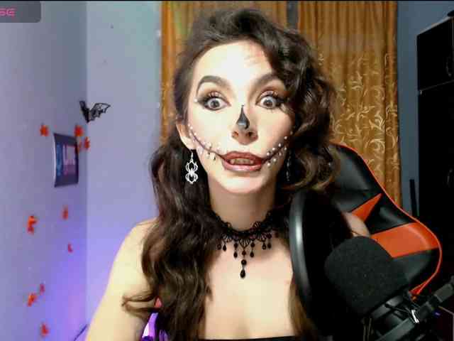 bellaqueen0701 webcam