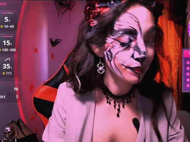 bellaqueen0701 webcam