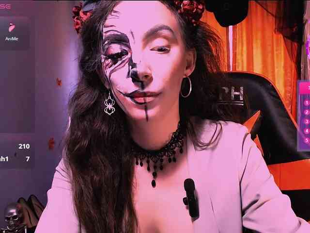 bellaqueen0701 webcam