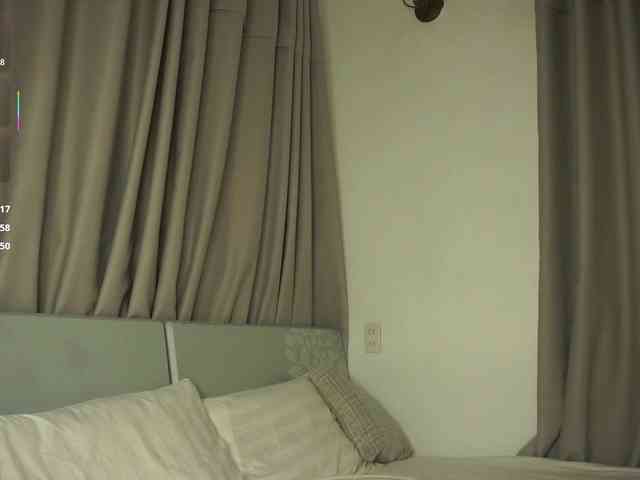 PLUXURY- webcam