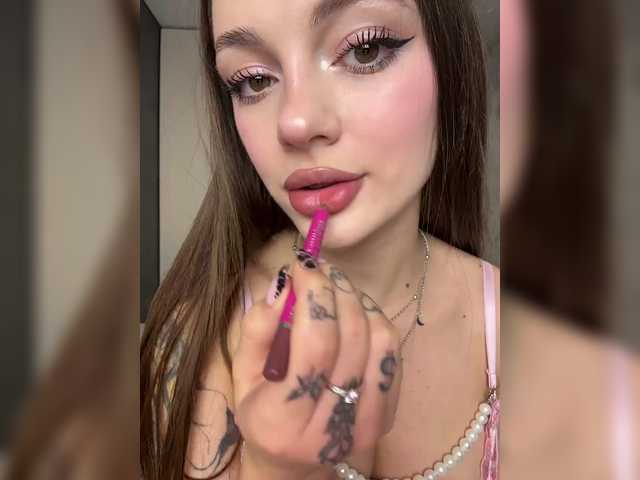 Entrez le videochat erotique avec le
modèle Pussydollnet Pussydollnet