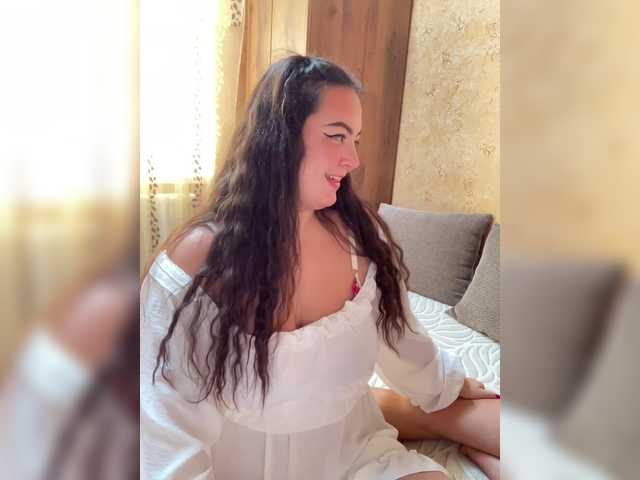 Accedi alla chat con il nickname 3hotandyoung3 3hotandyoung3