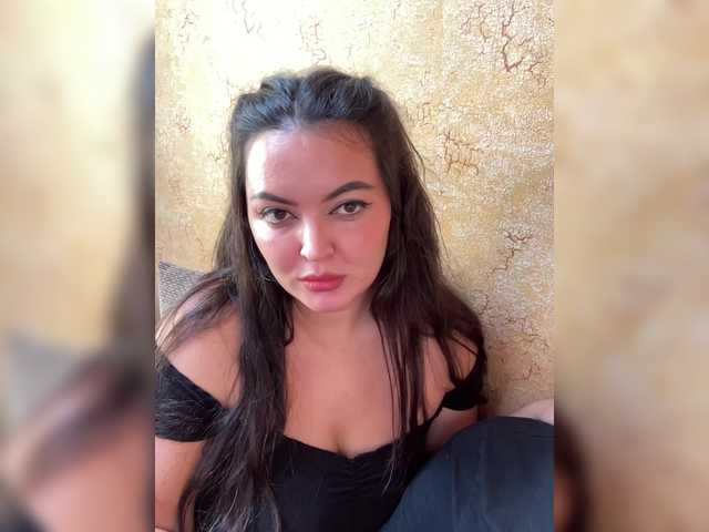 go to chat with 3hotandyoung3