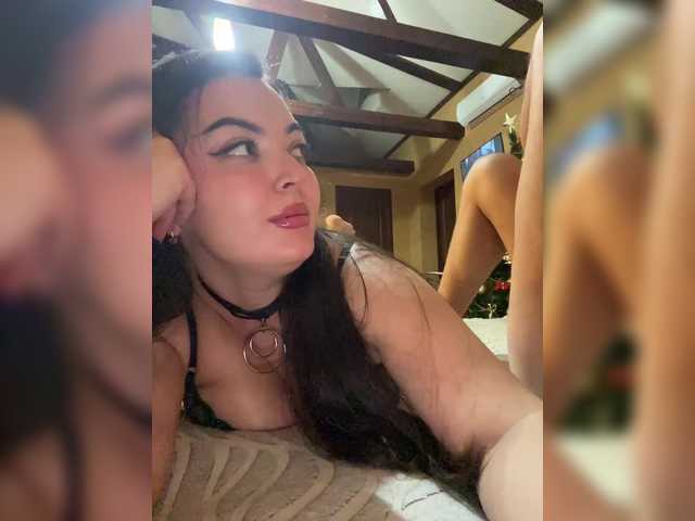 Gratis Live Sexcam mit 3hotandyoung3 3hotandyoung3