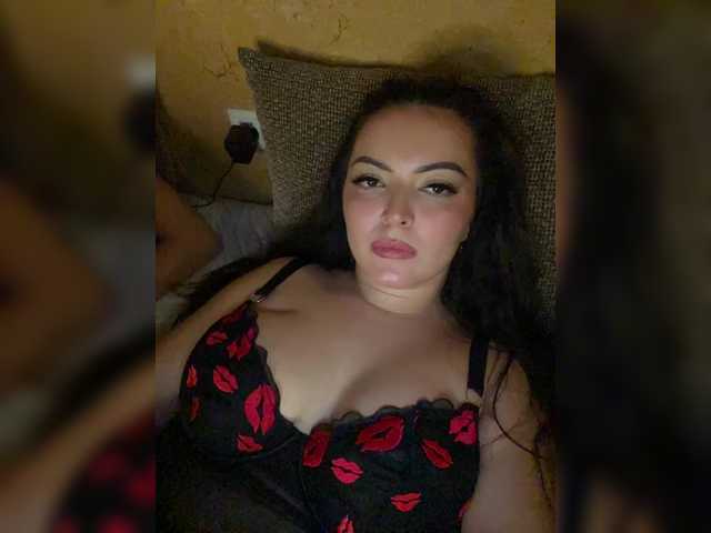 3hotandyoung3 Live Cam on BongaCams