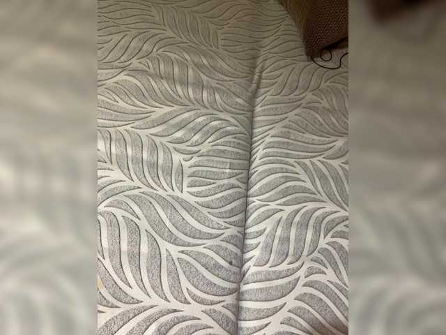 Vai a chattare su 3hotandyoung3 3hotandyoung3