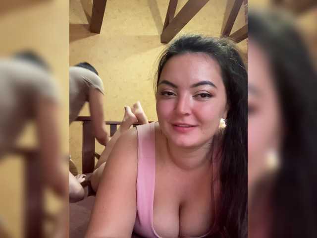 Entrez le videochat erotique avec le
modèle 3hotandyoung3 3hotandyoung3