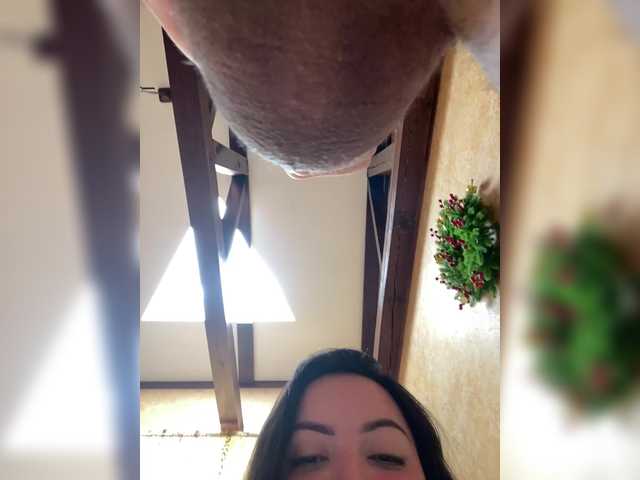 Accedi alla chat con il nickname 3hotandyoung3 3hotandyoung3