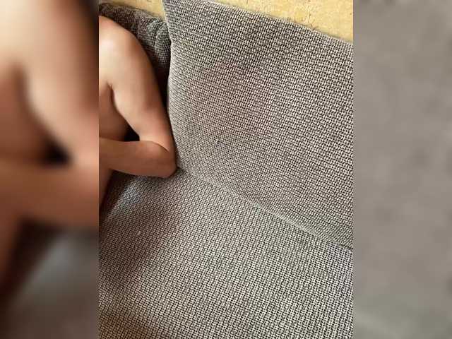 Vai a chattare su 3hotandyoung3 3hotandyoung3