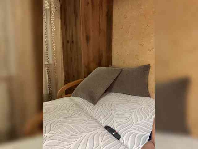 3hotandyoung3's Sexcam