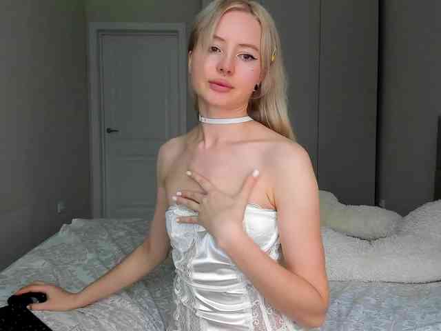 LillyEll webcam