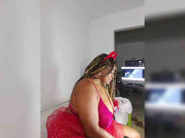 GoddessCarrie webcam