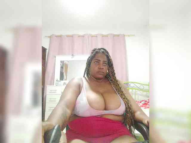 GoddessCarrie webcam