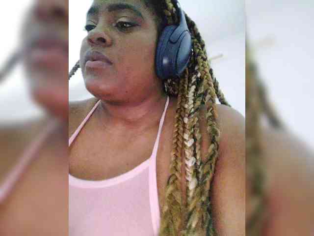 GoddessCarrie webcam