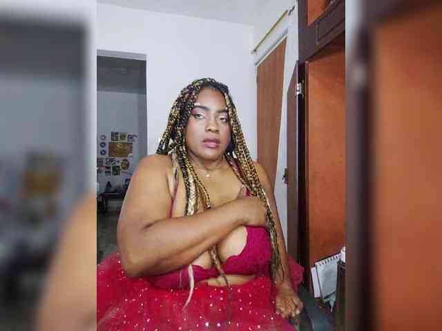 GoddessCarrie webcam