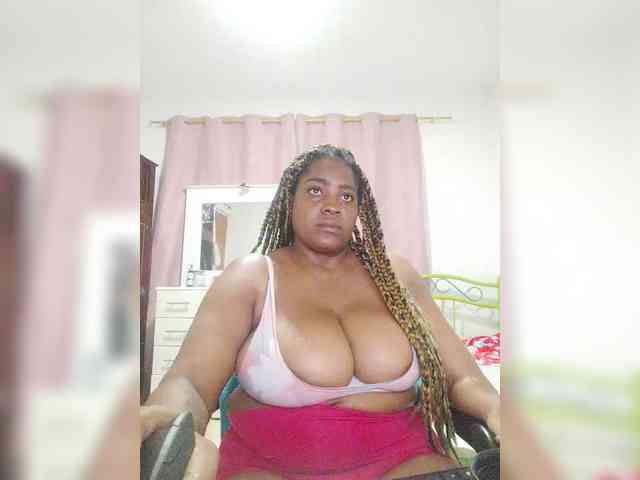 GoddessCarrie webcam