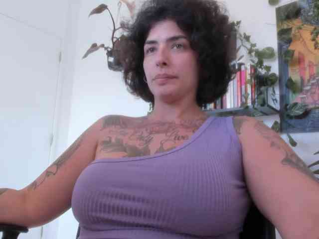 talimajesty webcam