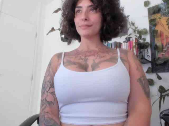 talimajesty webcam