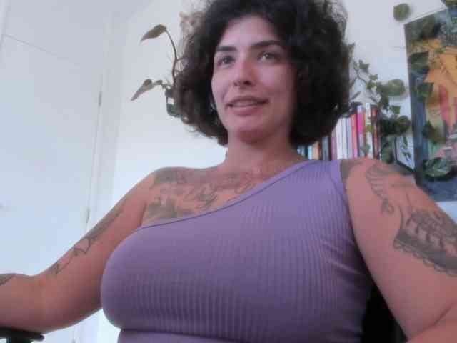 talimajesty webcam