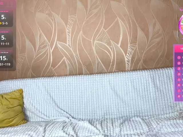 Entra en el chat con el modelo Miley_and_Michael Miley_and_Michael