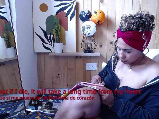 Ivonne-collins33 webcam