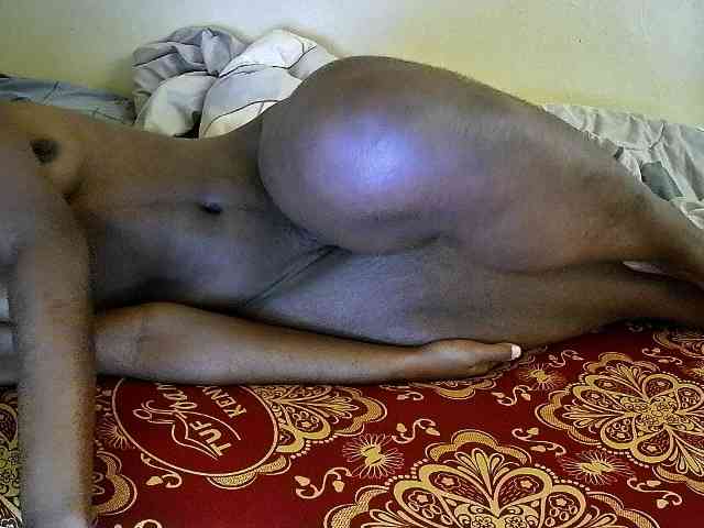Pretty-lita webcam