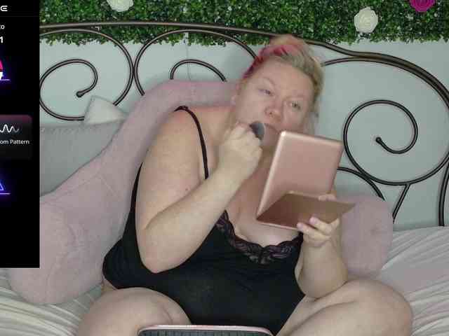 Siennaluxx webcam