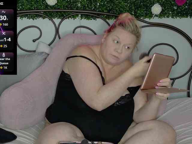Siennaluxx webcam