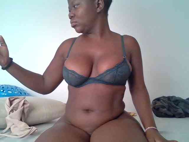 Melanin-pixie webcam